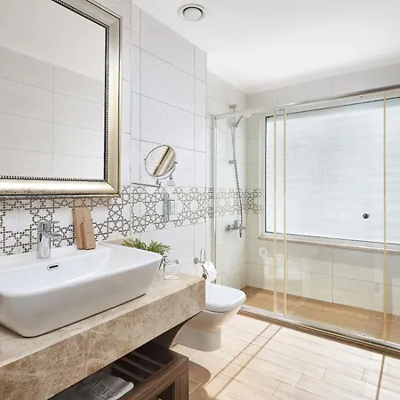 Otel Litore & 5*