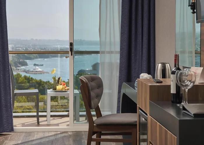 Litore & 5* אוקורקאלאר